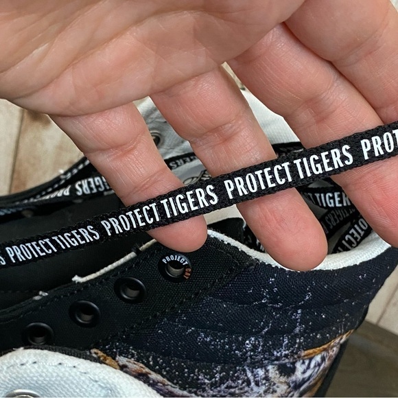 Vans x Discovery Sk8-Hi Project Cat Comfycush High Top Sneakers Size 8.5 Men - Picture 12 of 15